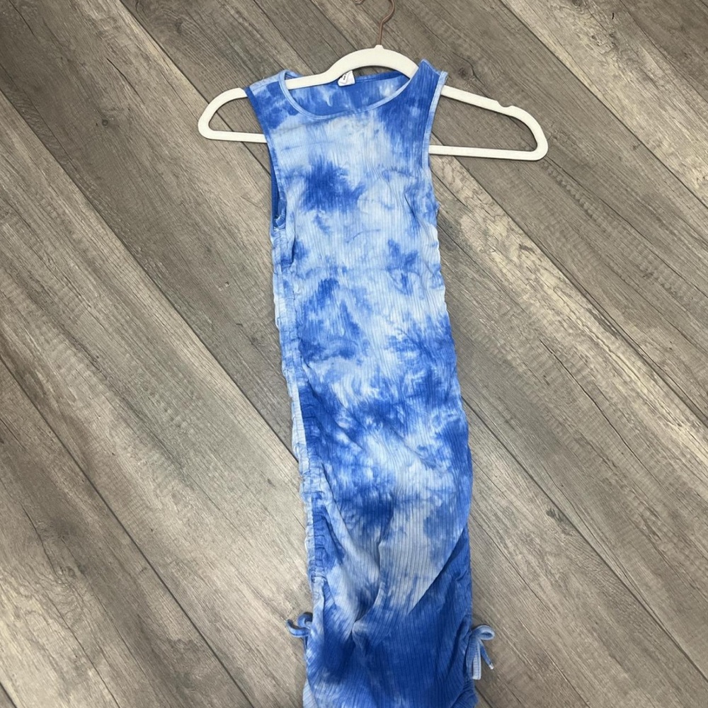 SHEIN Blue Tie-Dye Top